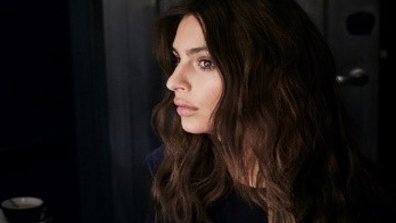 Emily Ratajkowski Article 2 Kérastase